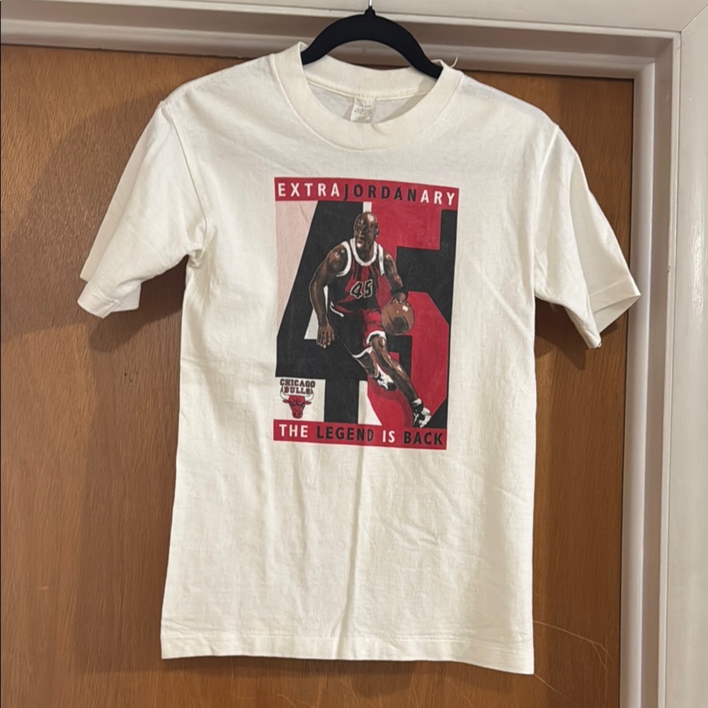 1990s Vintage Michael Jordan T-shirt rap tee
